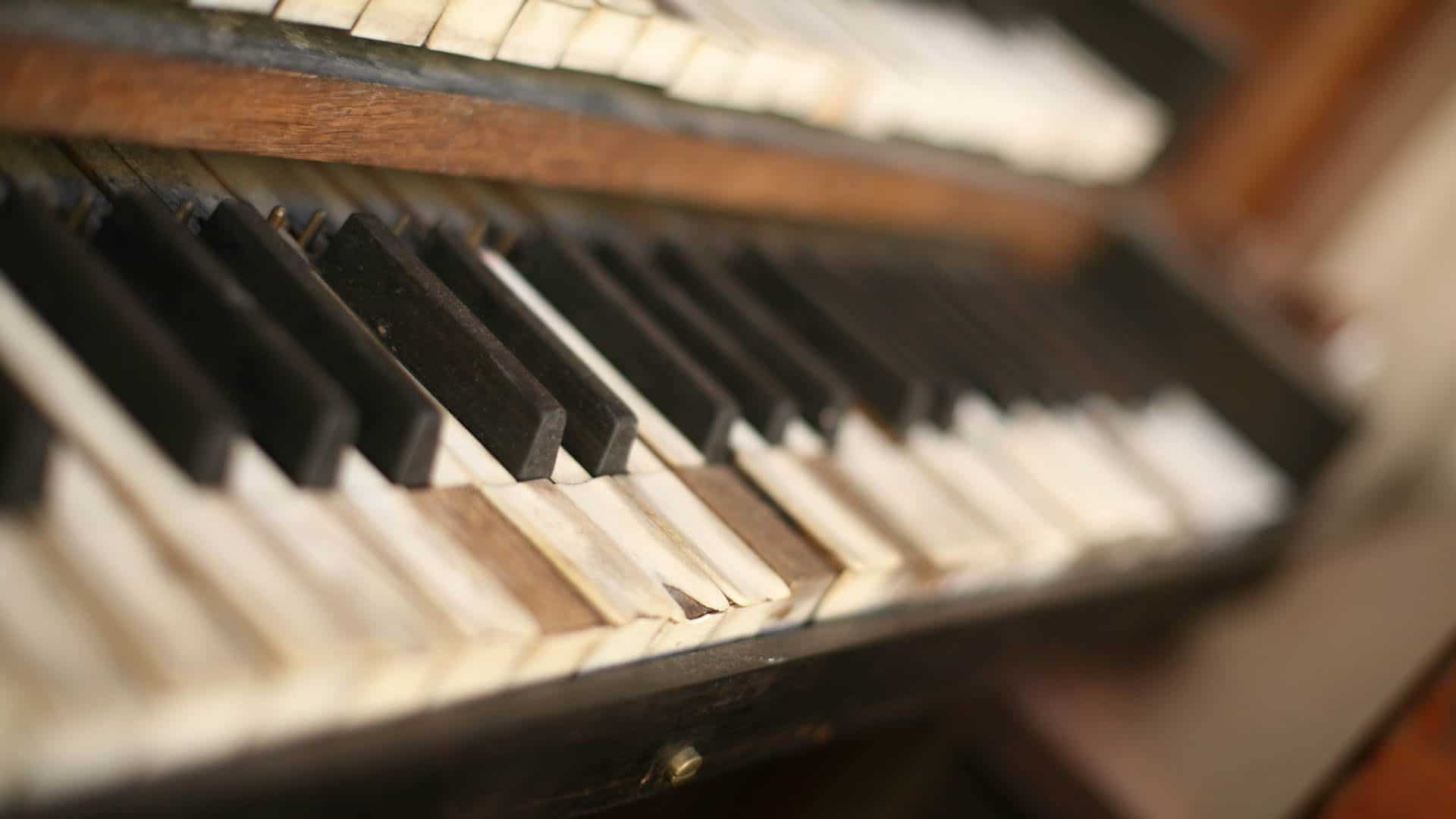 piano toetsen oud
